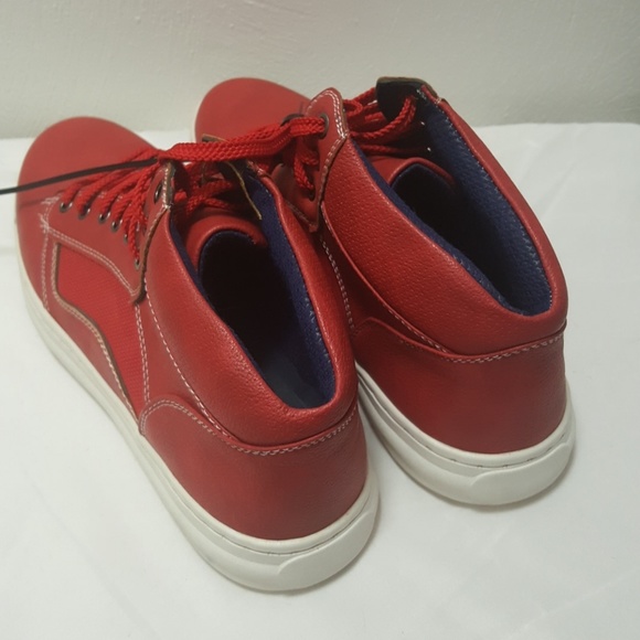 Men's Red Shoe - Picture 2 of 4